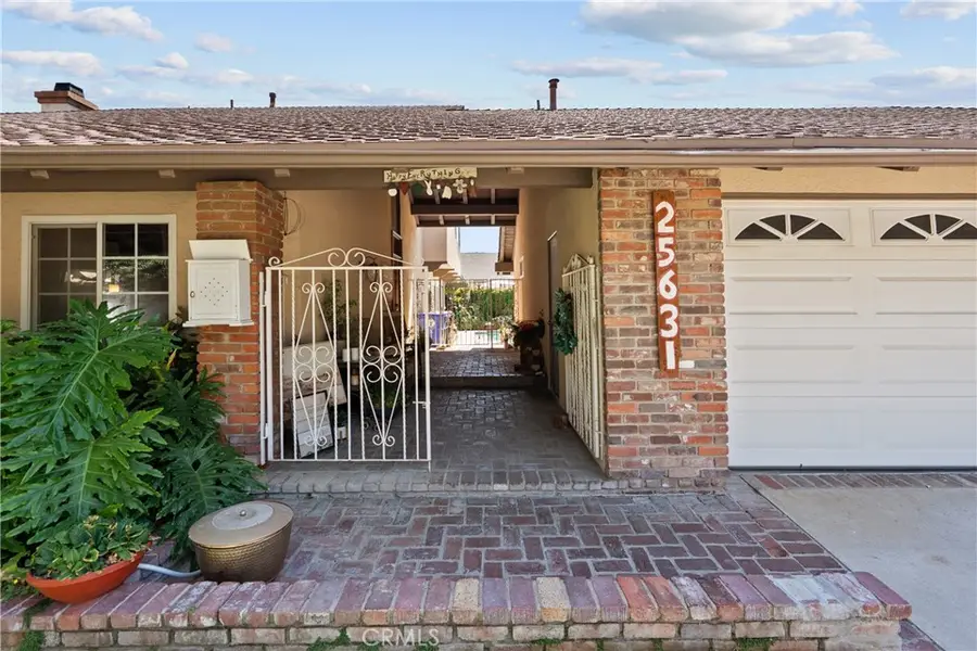 25631 Bellerive, Valencia, CA 91355 - #2