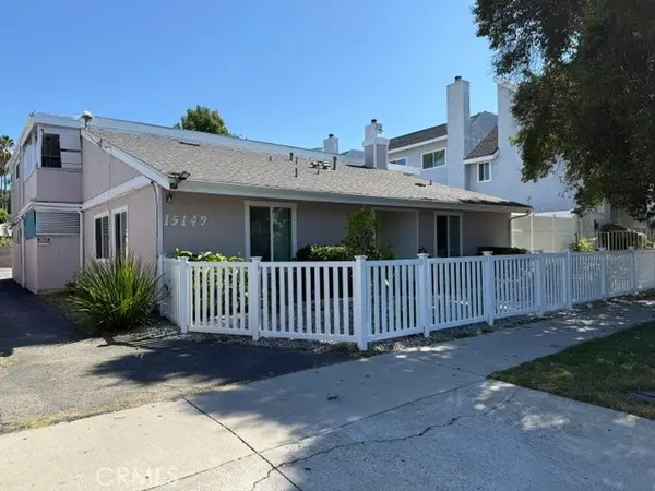15149 Victory Boulevard, Van Nuys, CA 91411