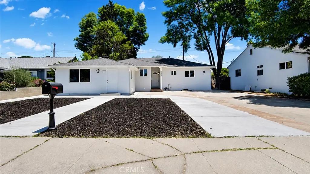 7032 Penfield, Winnetka, CA 91306 - #1