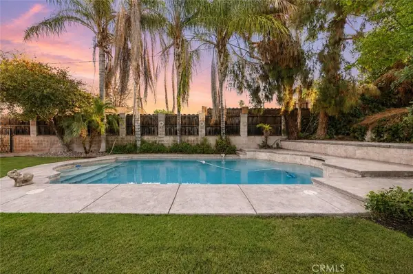3825 Dalehurst Drive, Bakersfield, CA 93306