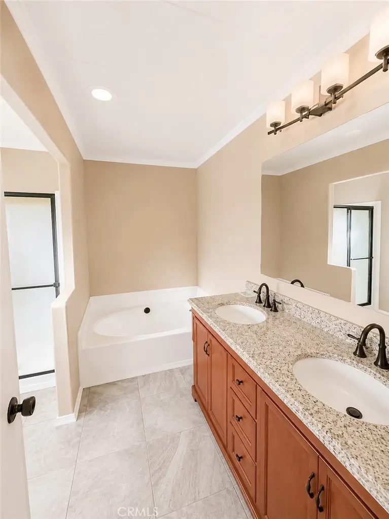 15455 Glenoaks Boulevard #226, Sylmar, CA 91342 - #3