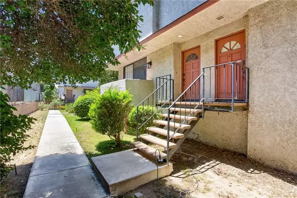 18410 Lull Street #1, Reseda, CA 91335