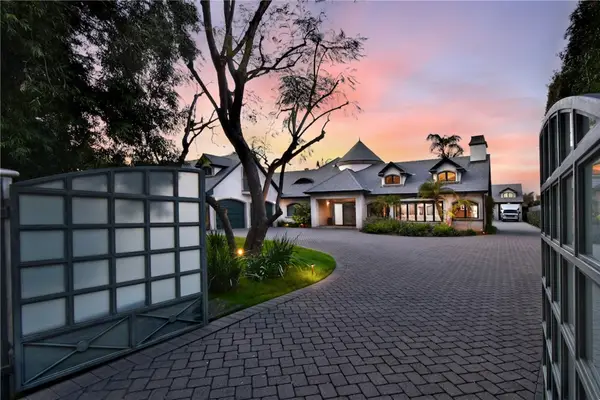 13157 Chandler Boulevard, Sherman Oaks, CA 91401