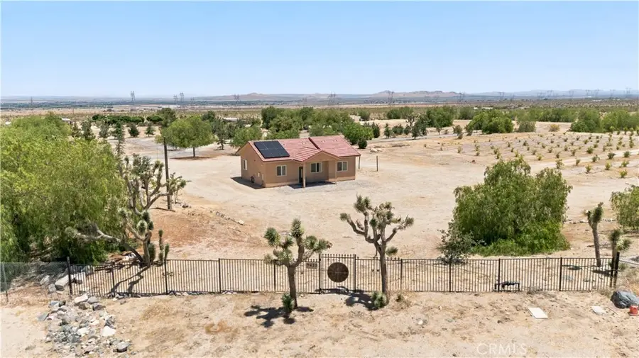 9421 Fort Tejon, South Antelope Valley, CA 93550 - #3