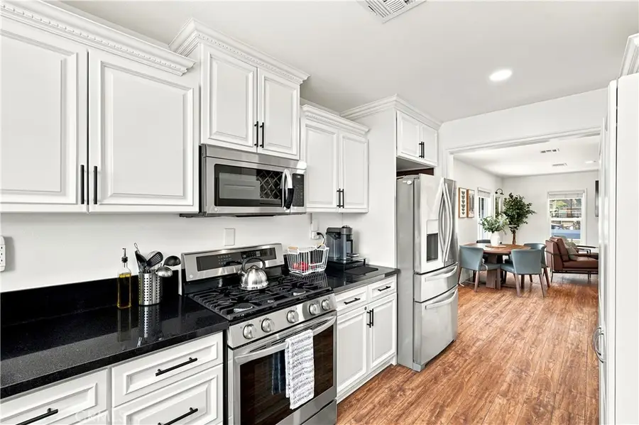 17418 Kingsbury Street, Granada Hills, CA 91344 - #3