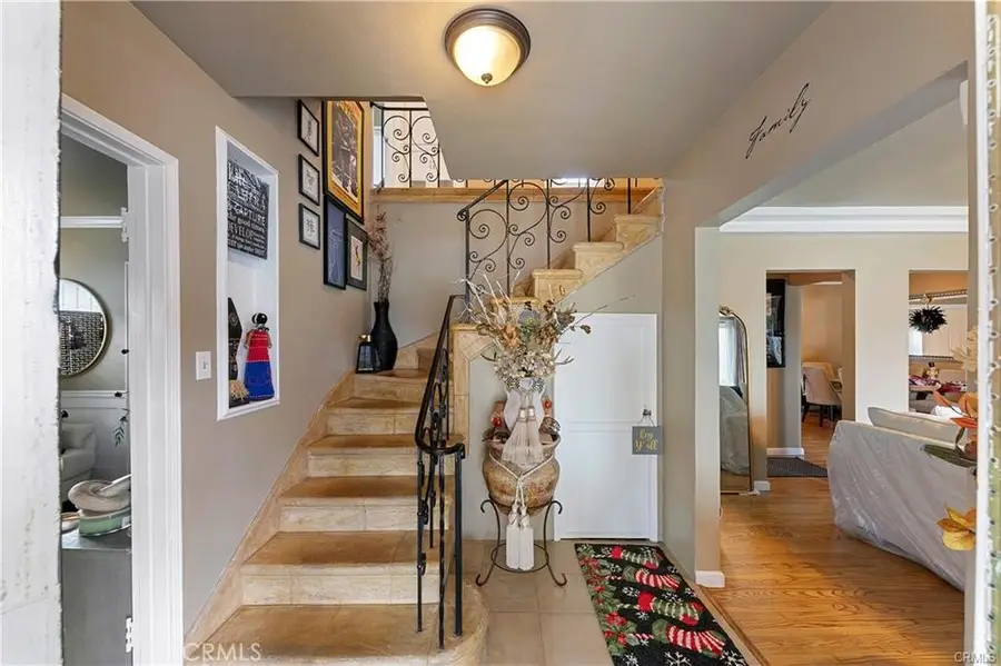 3907 Edgehill Drive, Leimert Park, CA 90008 - #3