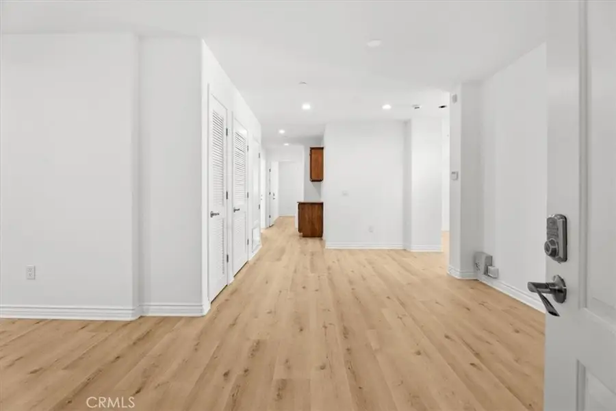 5305 Bellingham #304, Valley Village, CA 91607 - #2