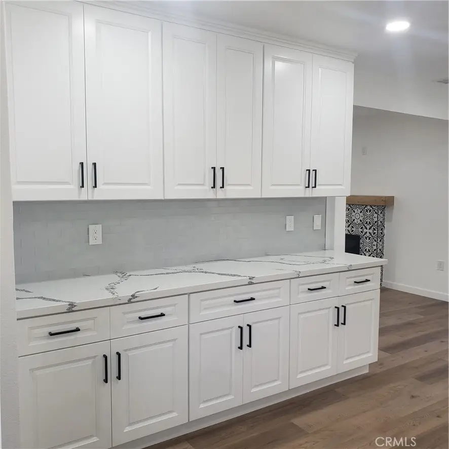 18736 Hart, Reseda, CA 91335 - #3