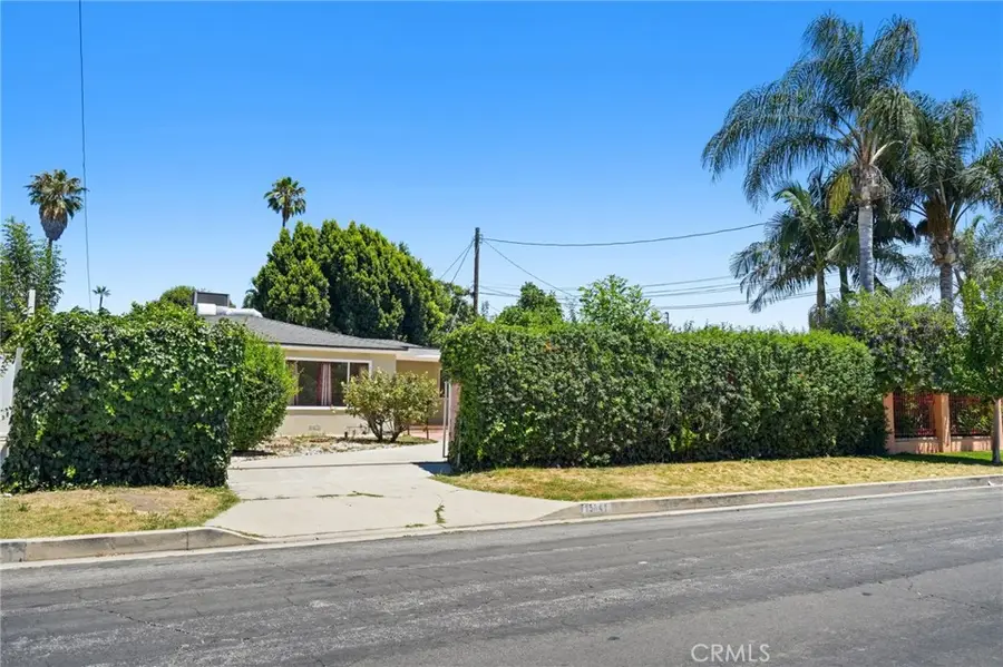 15841 Marlin Place, Lake Balboa, CA 91406 - #3