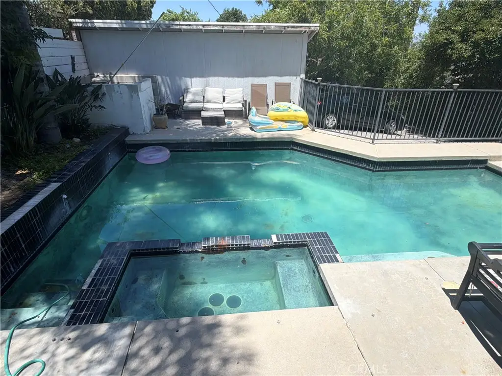 22304 Cass, Woodland Hills, CA 91364 - #1