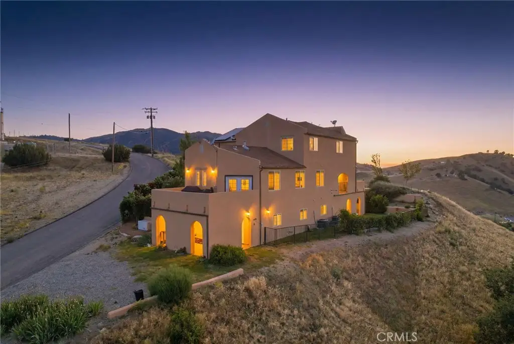 19701 Dovetail, Tehachapi, CA 93561 - #1