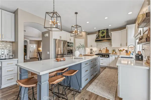 27730 Mariposa Ln, Castaic, CA 91384