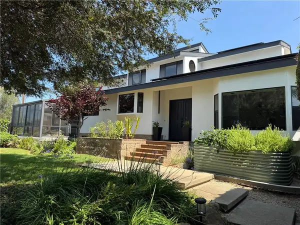 1931 Warmlands Avenue, Vista, CA 92084