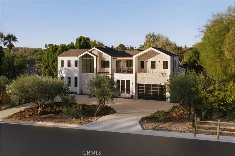 4744 Vista De Oro Avenue, Woodland Hills, CA 91364 - #2