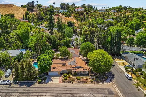 4898 Reforma Rd, Woodland Hills, CA 91364
