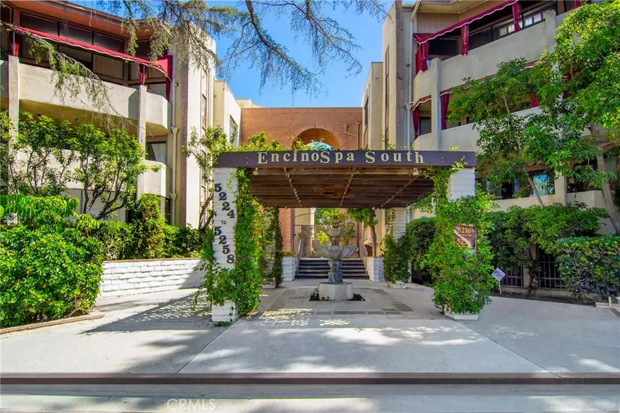 5216 Yarmouth Avenue, Encino, CA 91316 - #2