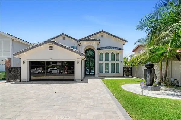 18016 Raymer Street, Northridge, CA 91325