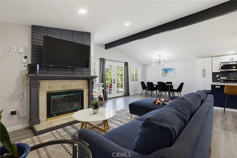 6564 Kelvin Avenue, Winnetka, CA 91306 - #2