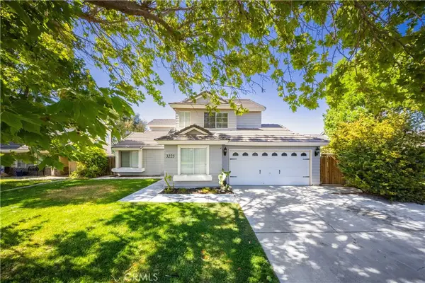 3225 W Avenue J4, Lancaster, CA 93536