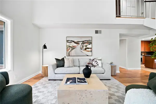 22719 Bassett Street, West Hills, CA 91307