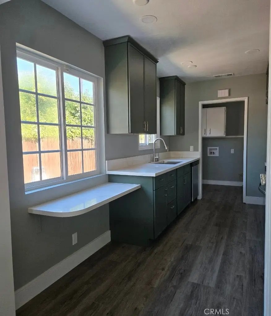 17001 Cantara, Lake Balboa, CA 91406 - #2