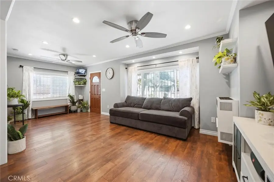 1100 W Gage Avenue, Los Angeles, CA 90044 - #3