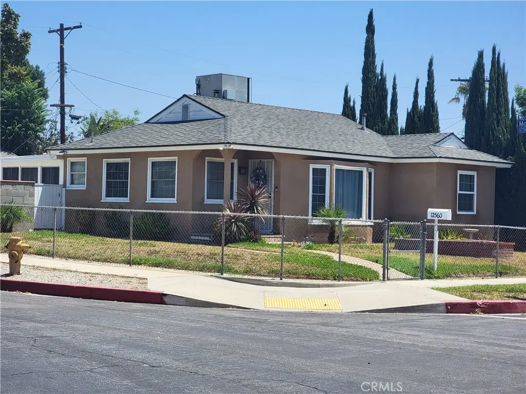 12560 Mineola, Pacoima, CA 91331 - #1