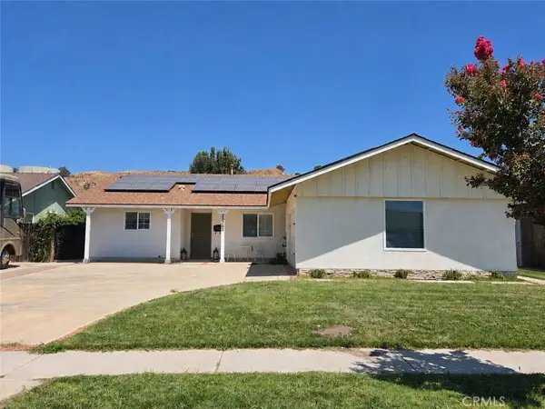 20263 Lakemore Drive, Canyon Country, CA 91351