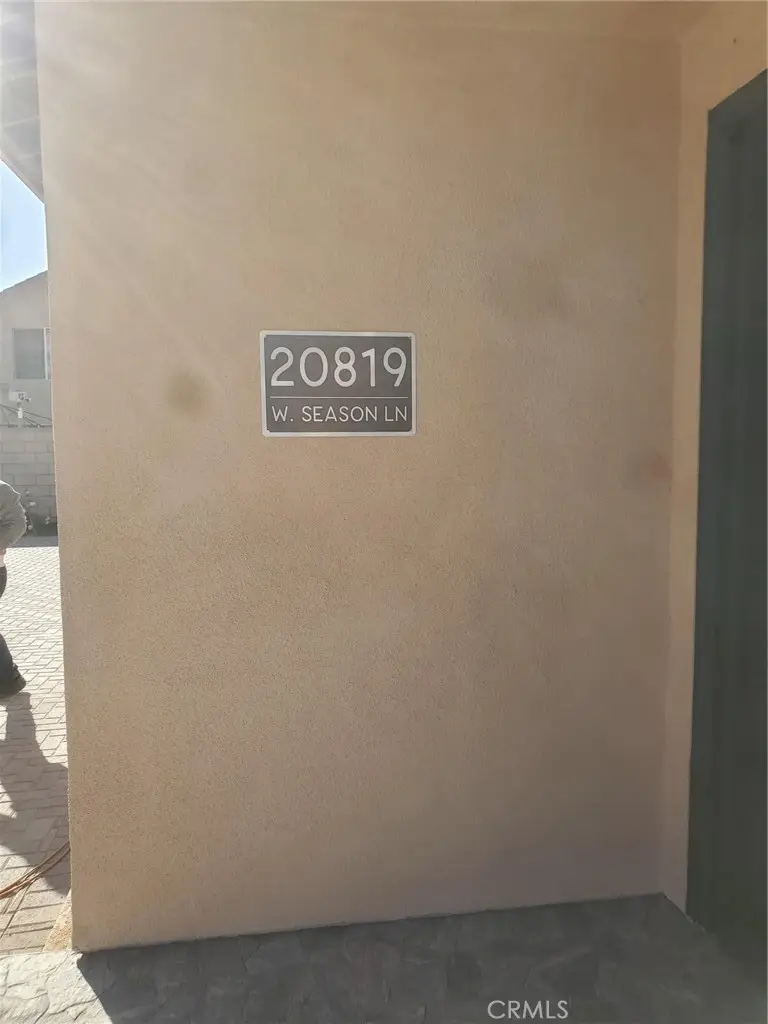 20819 W Seasons Lane, Winnetka, CA 91306 - #3