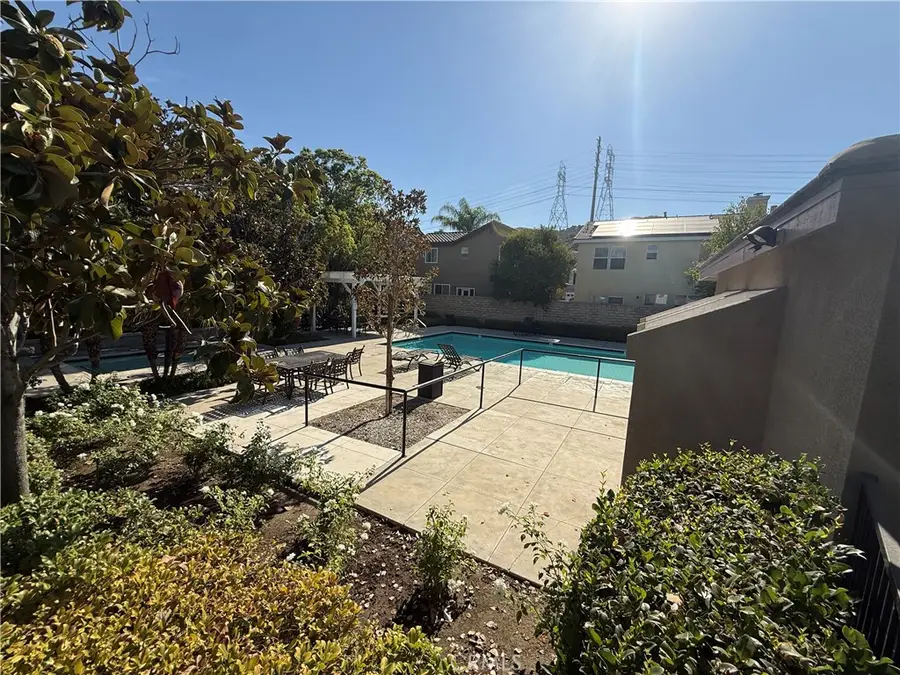 28282 Cedar Lane, Saugus, CA 91350 - #2