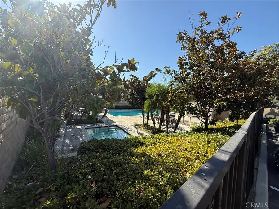 28282 Cedar Lane, Saugus, CA 91350 - #3