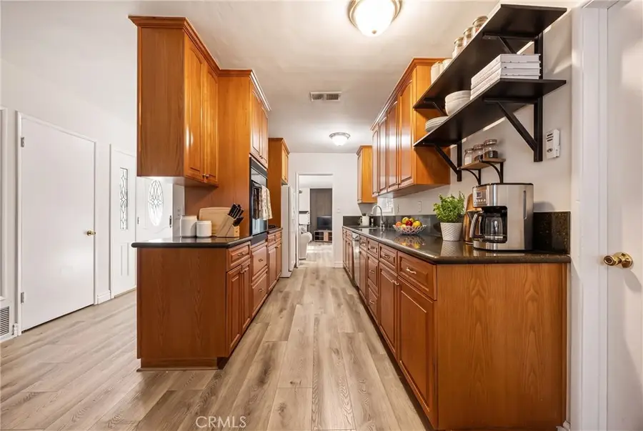 9532 Casaba Avenue, Chatsworth, CA 91311 - #3