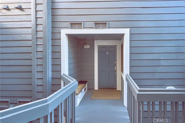 8132 Atwater Circle #202, Huntington Beach, CA 92646