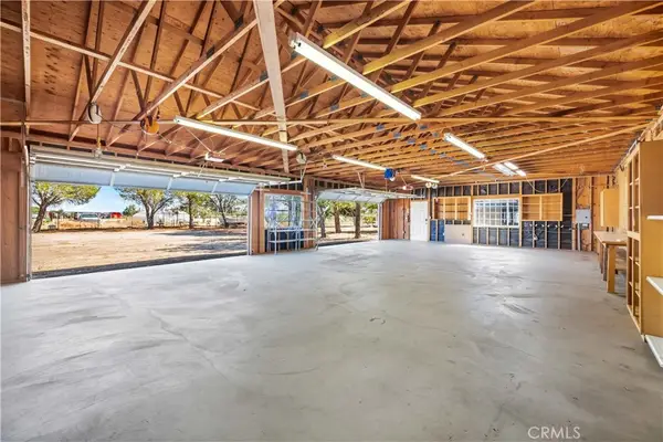 8327 W Avenue I, Lancaster, CA 93536