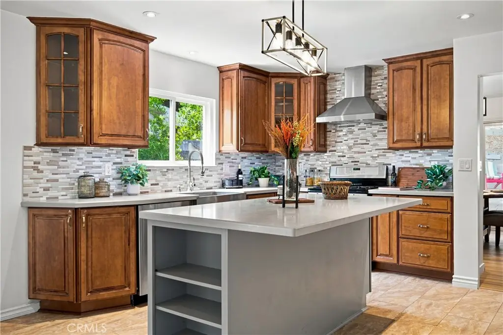 5777 Valerie, Woodland Hills, CA 91367 - #1