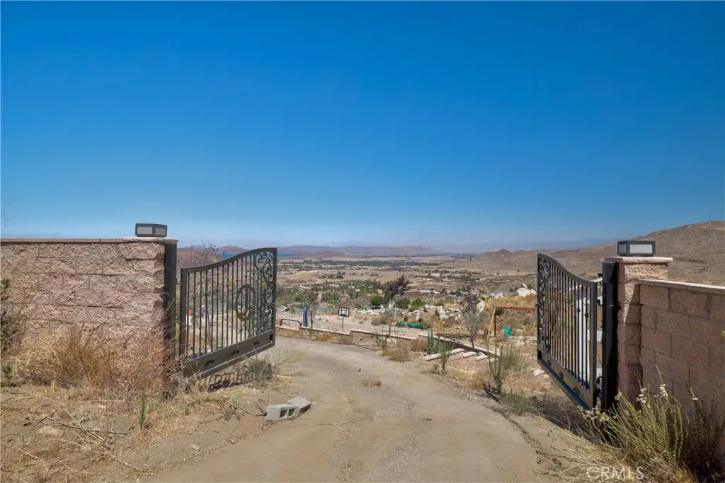 32425 Weber Way, Hemet, CA 92544 - Image #1