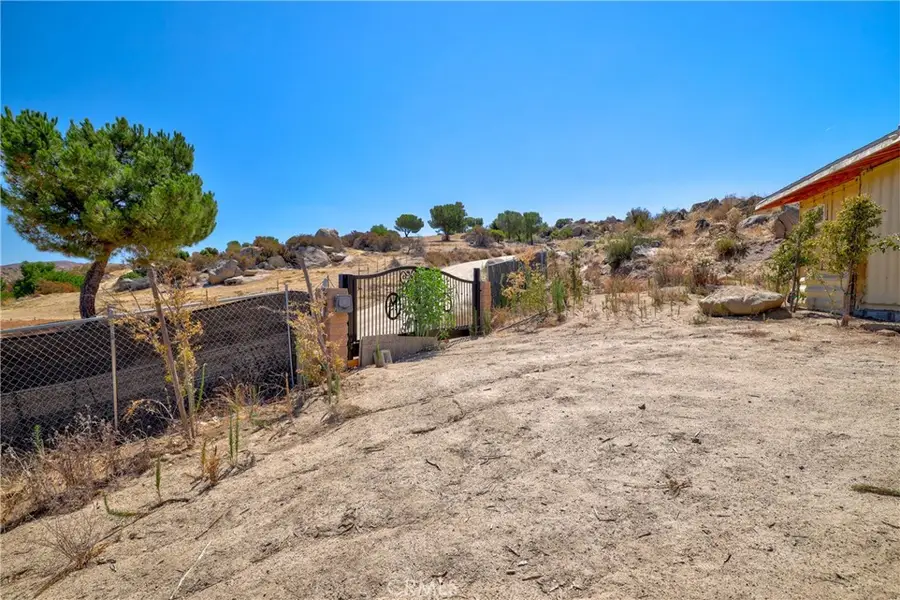 32425 Weber Way, Hemet, CA 92544 - Image #2