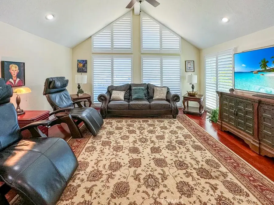 10700 Meadow Glen Way E, Escondido, CA 92026 - #3