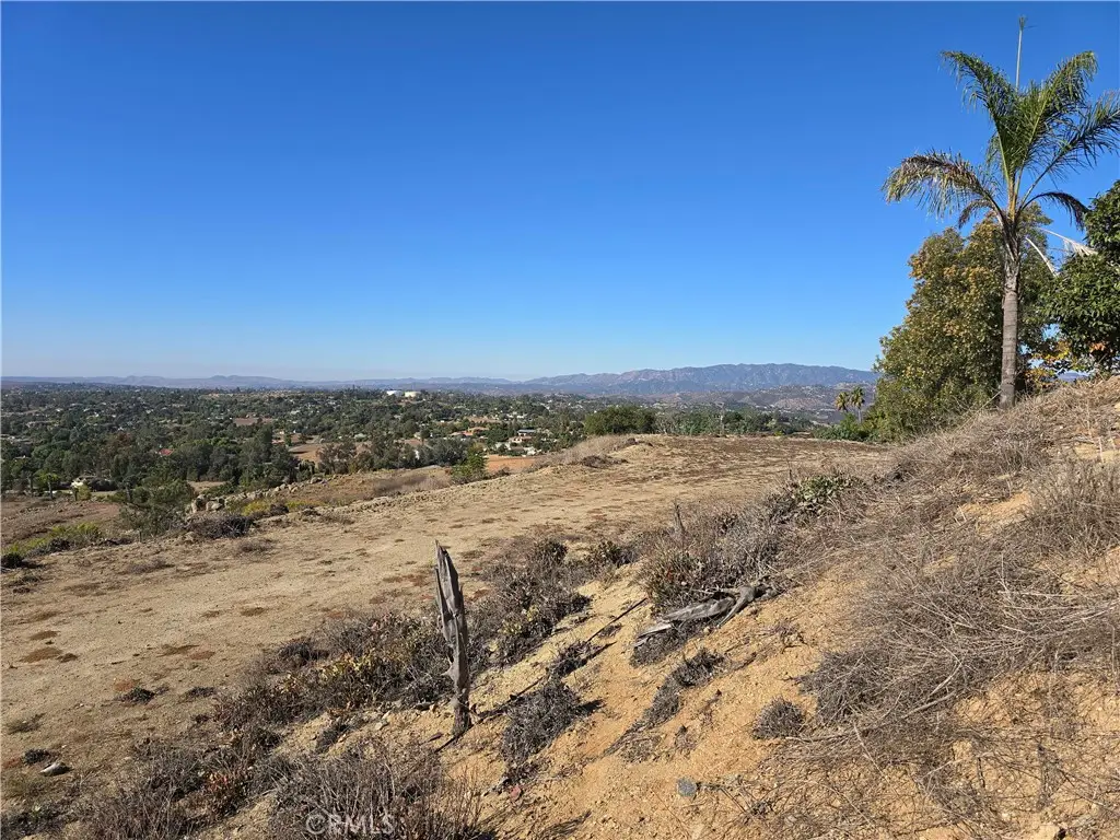 1387 Las Vistas Road, Fallbrook, CA 92028 - Image #1