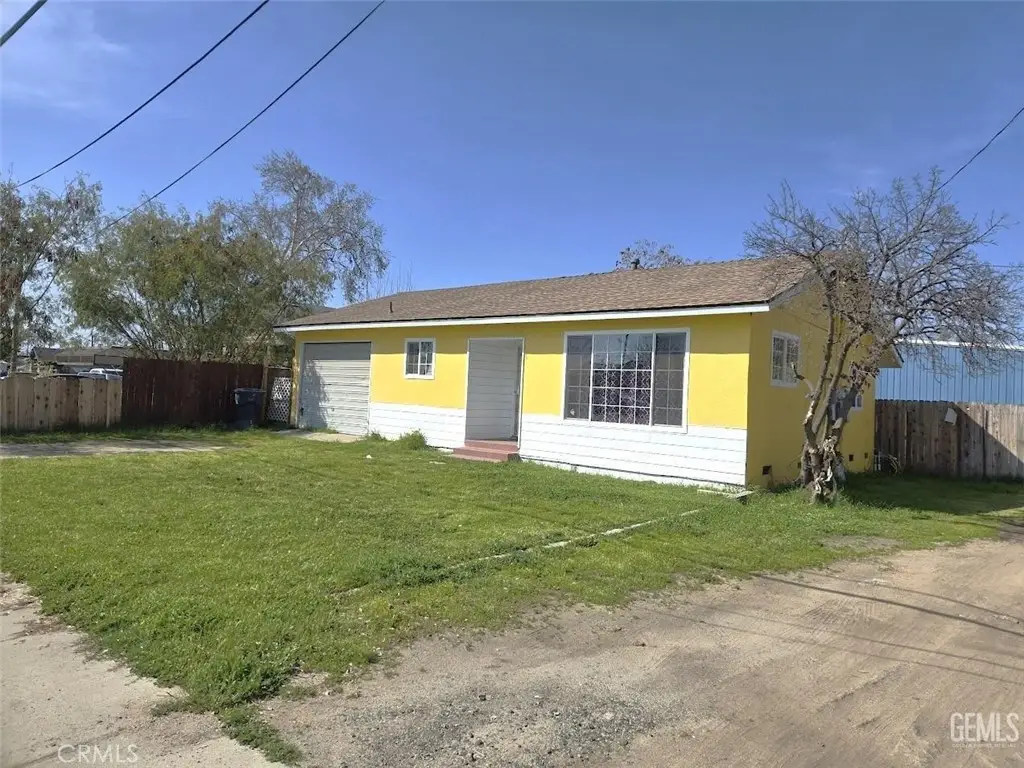 63 N Wisconsin Street, Porterville, CA 93257 - Image #1