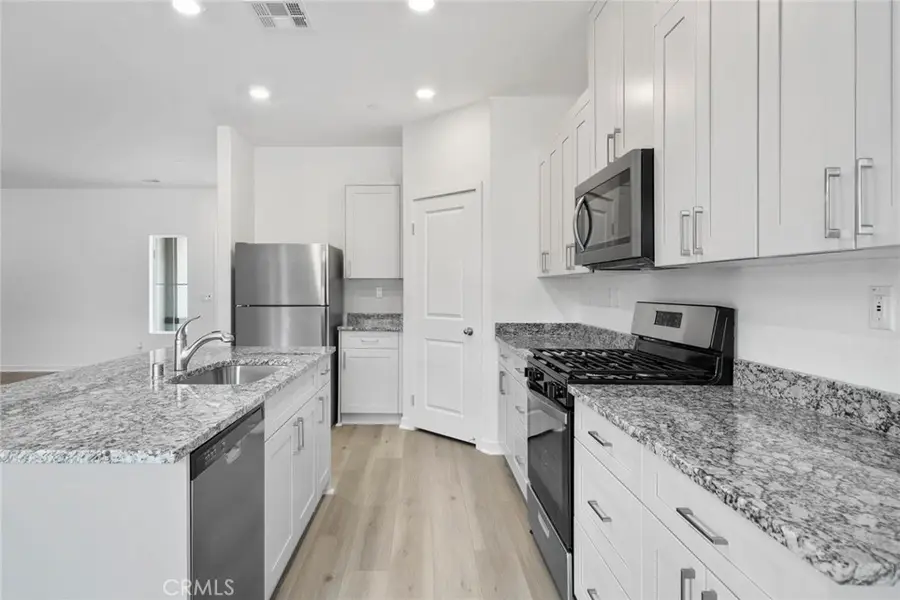 14857 Desert Lily Court, Apple Valley, CA 92307 - #3