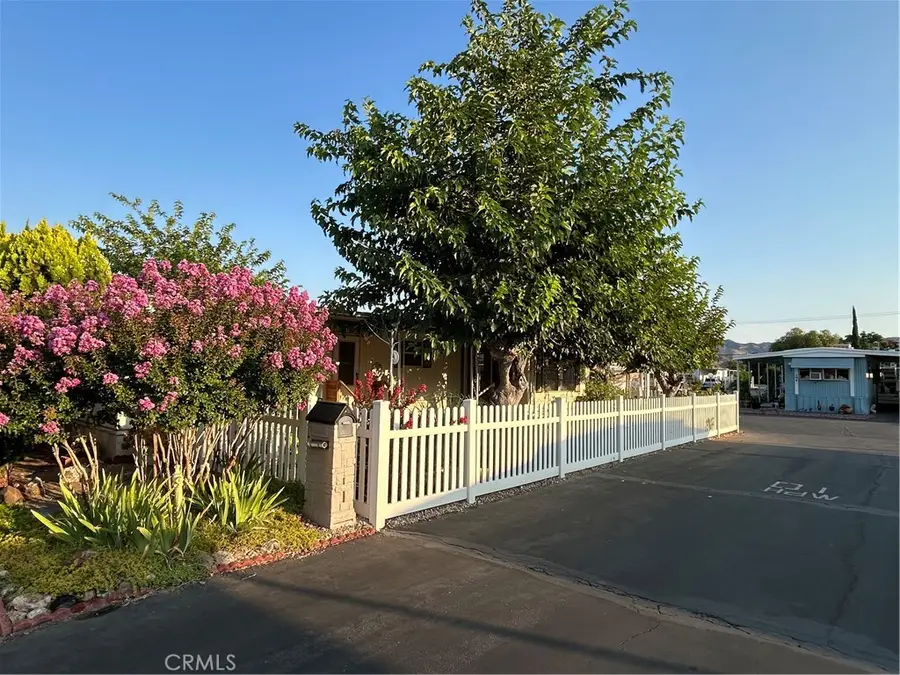 45055 E Florida Avenue #66, Hemet, CA 92544 - Image #2