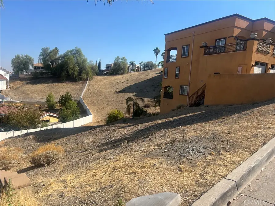 22871 Giant Fir, Canyon Lake, CA 92587 - Image #2