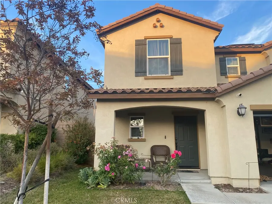 427 Lisbon Place, Santa Paula, CA 93060 - Image #2