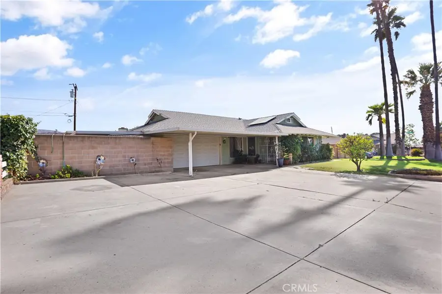 41825 Thornton Avenue, Hemet, CA 92544 - Image #2