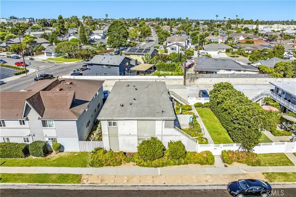 2865 Mendoza Drive, Costa Mesa, CA 92626