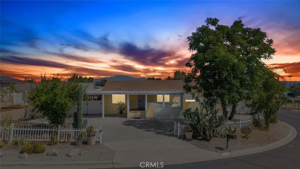 1100 W 7th, Perris, CA 92570 - #1