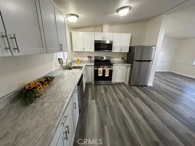 880 N. Lake Street #82, Hemet, CA 92544 - Image #2