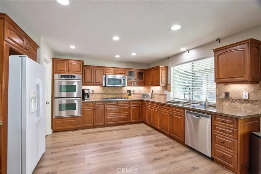 35689 Yellowstone, Winchester, CA 92596 - Image #3