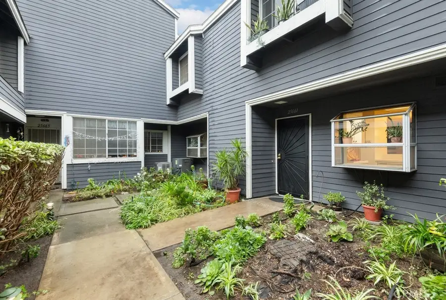 25661 Pine Creek, Wilmington, CA 90744 - Image #3